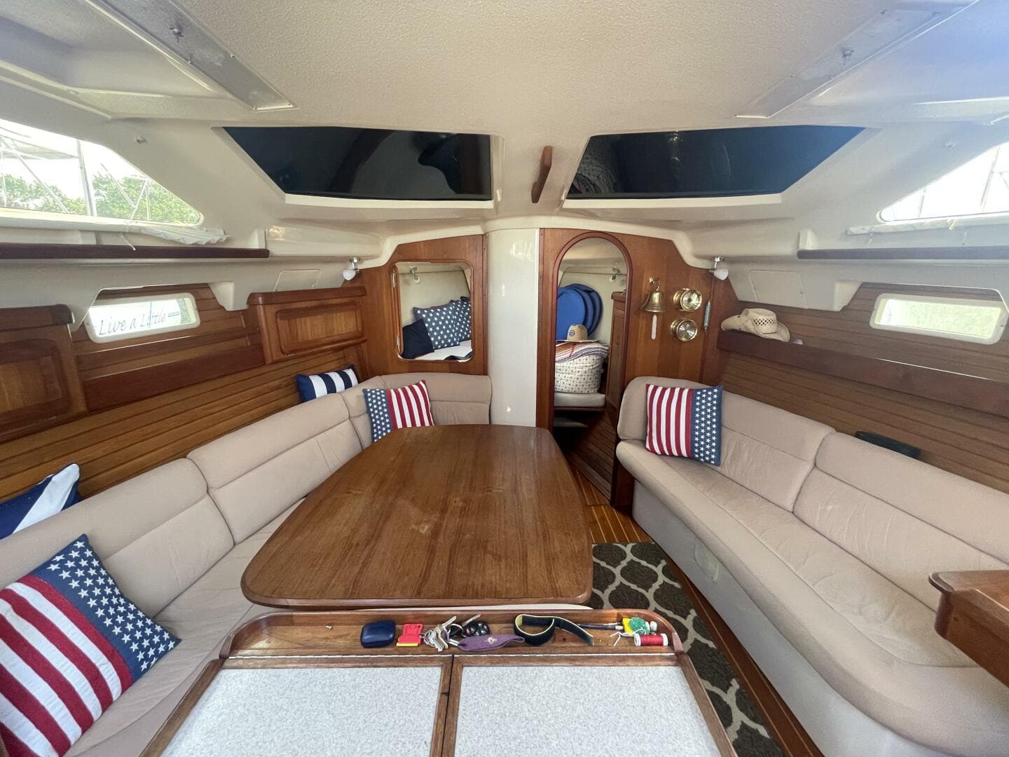 1991 Hunter 36 Vision