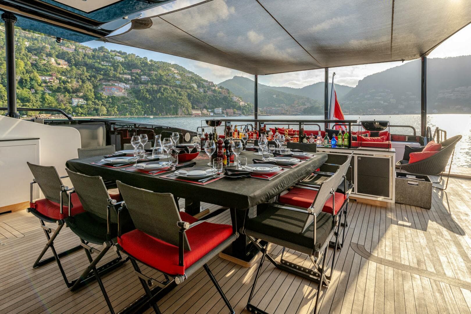 2017 Overmarine Mangusta 165 E