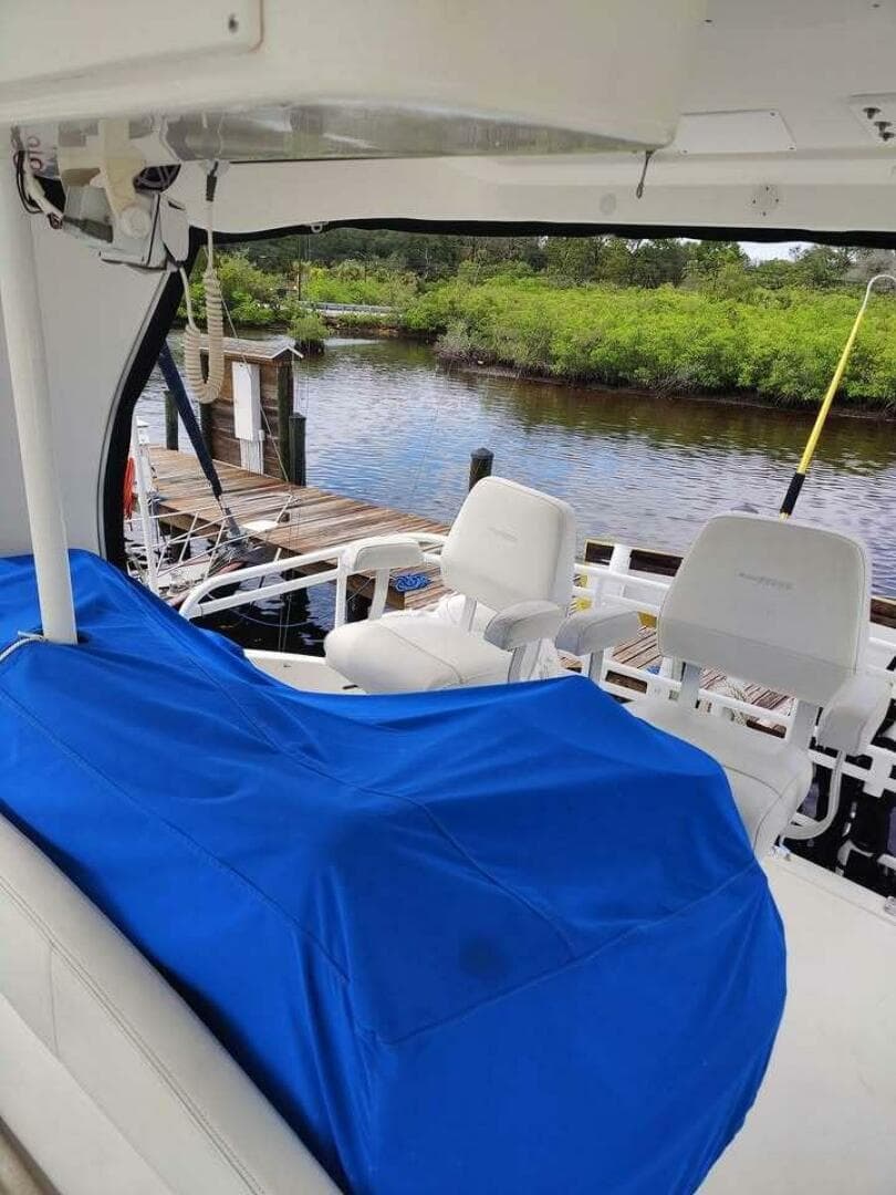 2001 Silverton 42 Convertible