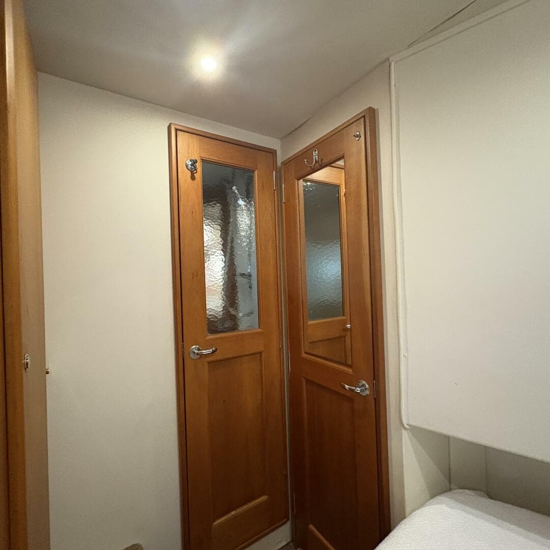 2001 Silverton 42 Convertible