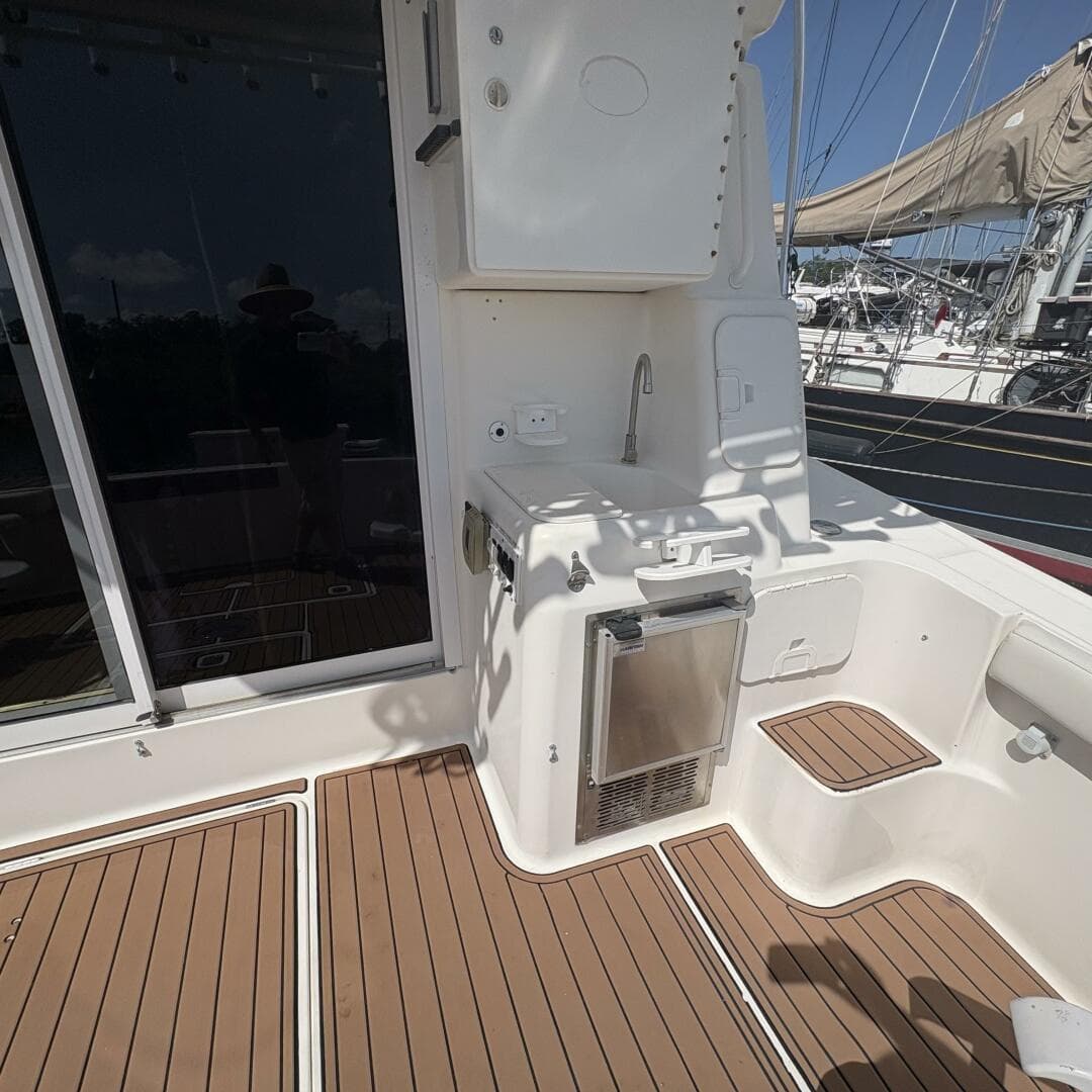 2001 Silverton 42 Convertible