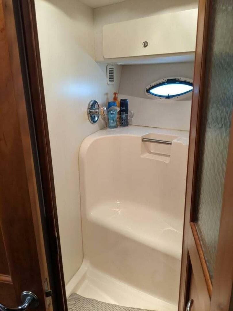 2001 Silverton 42 Convertible