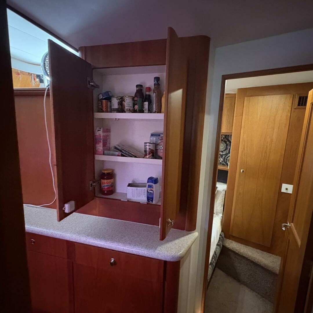 2001 Silverton 42 Convertible