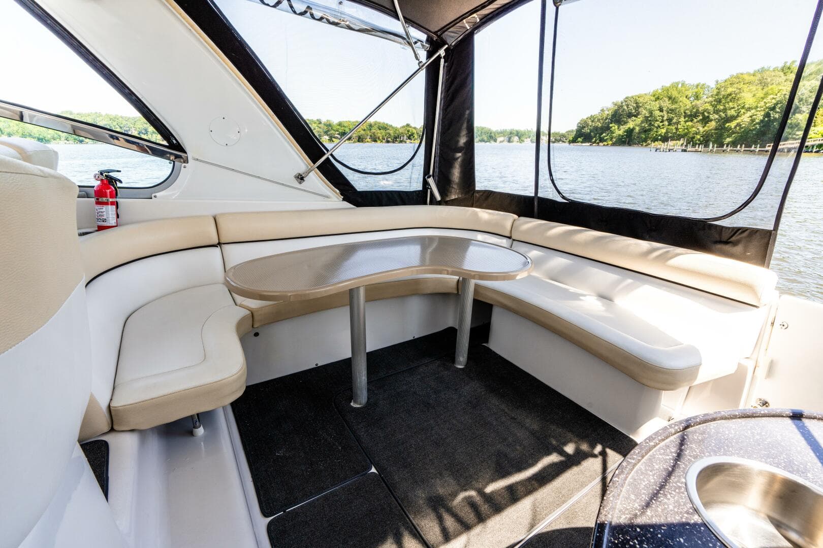 2008 Four Winns V378