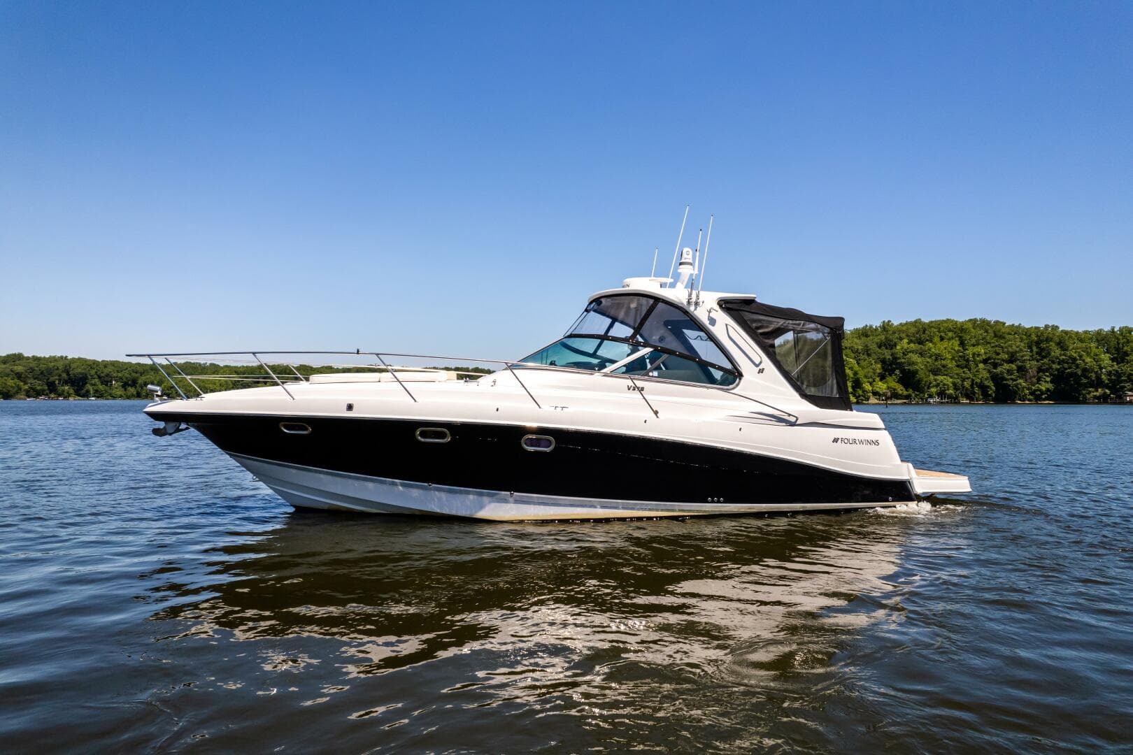 2008 Four Winns V378