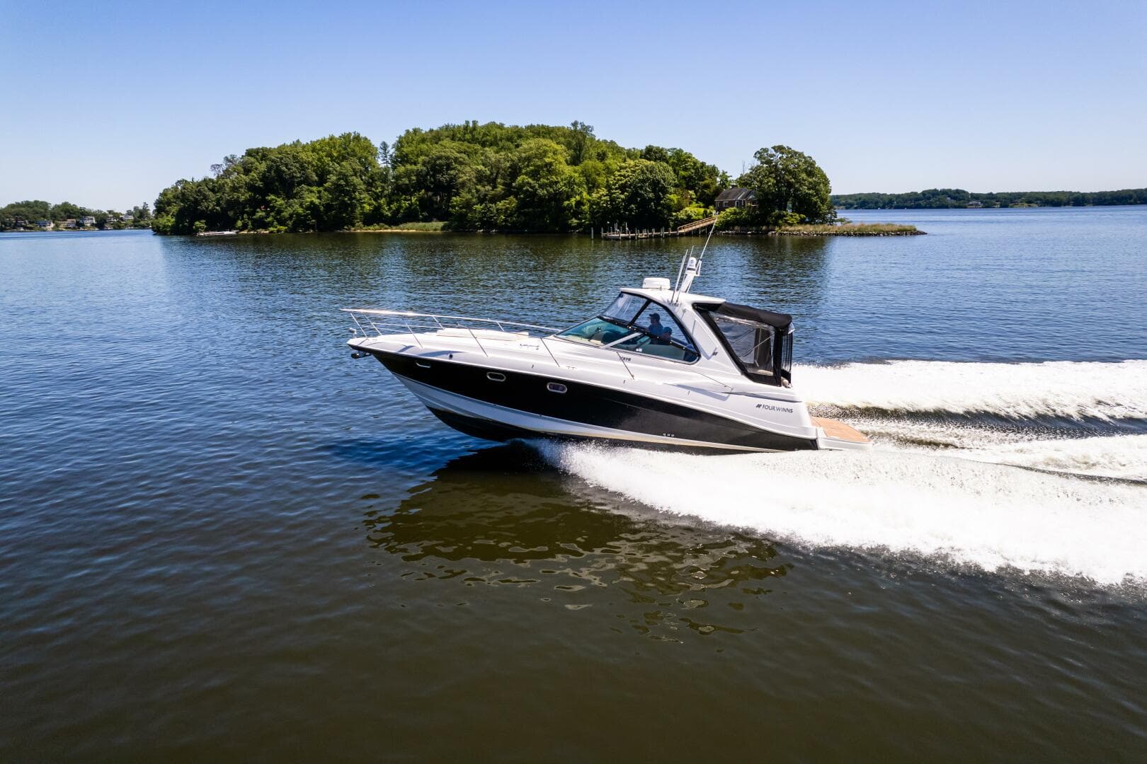 2008 Four Winns V378