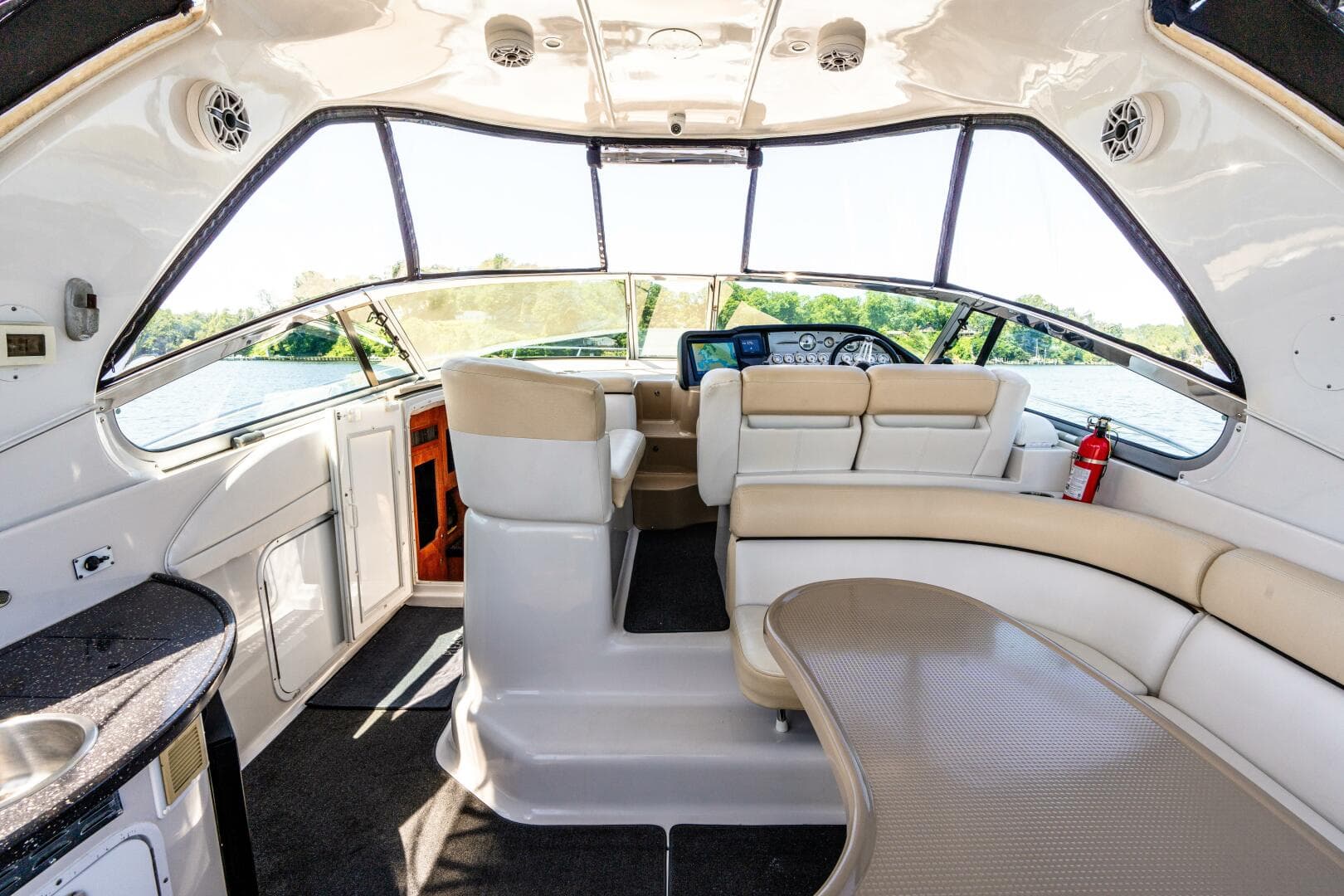 2008 Four Winns V378