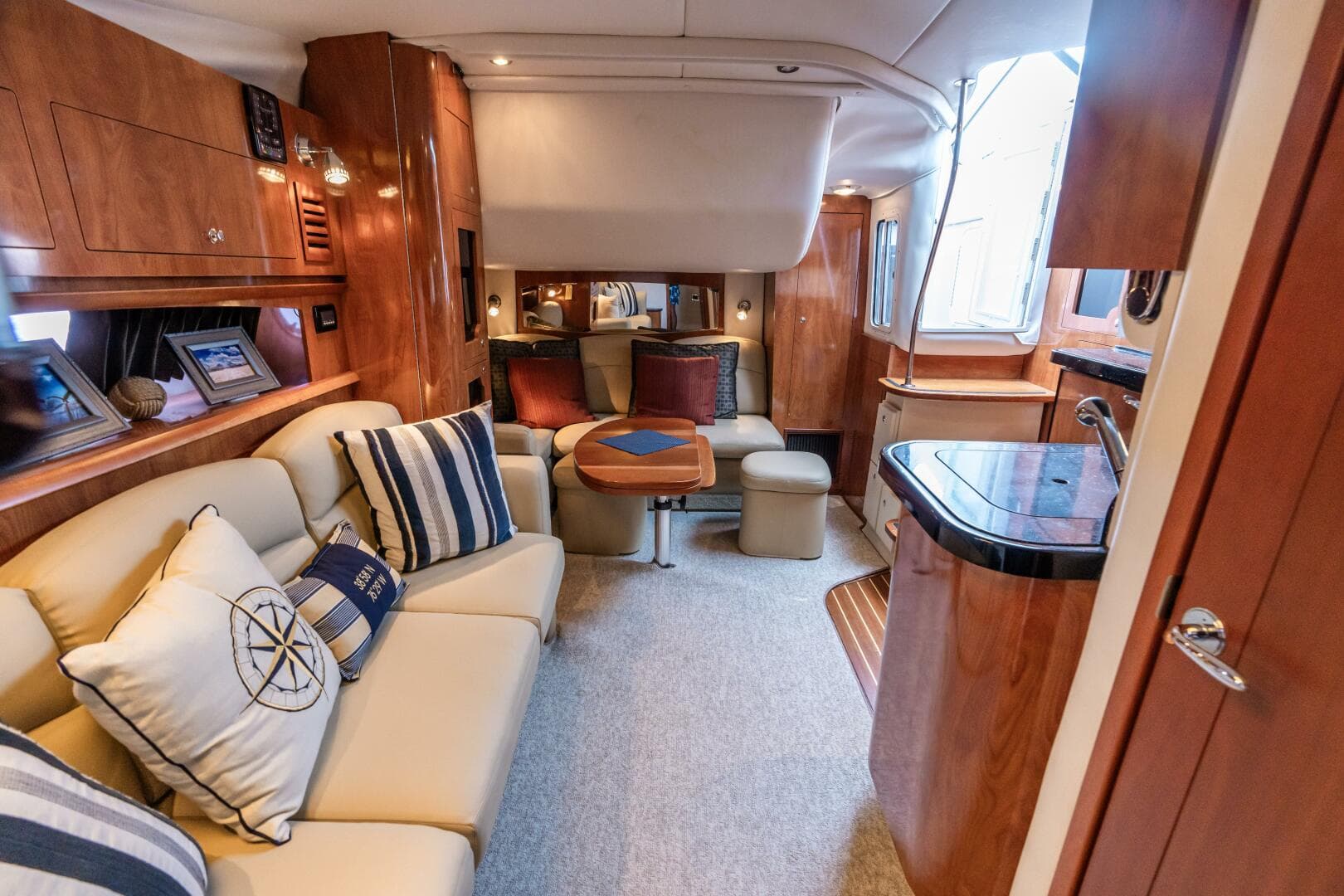 2008 Four Winns V378