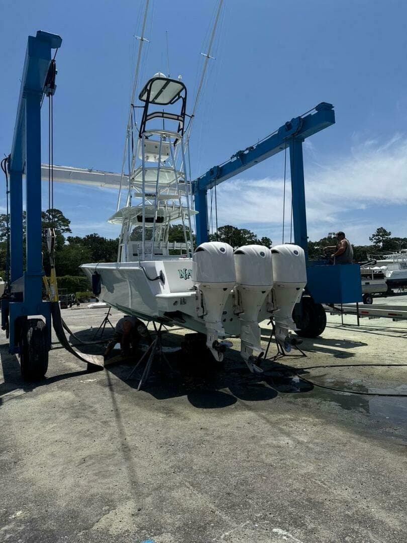 2012 Contender 39 ST