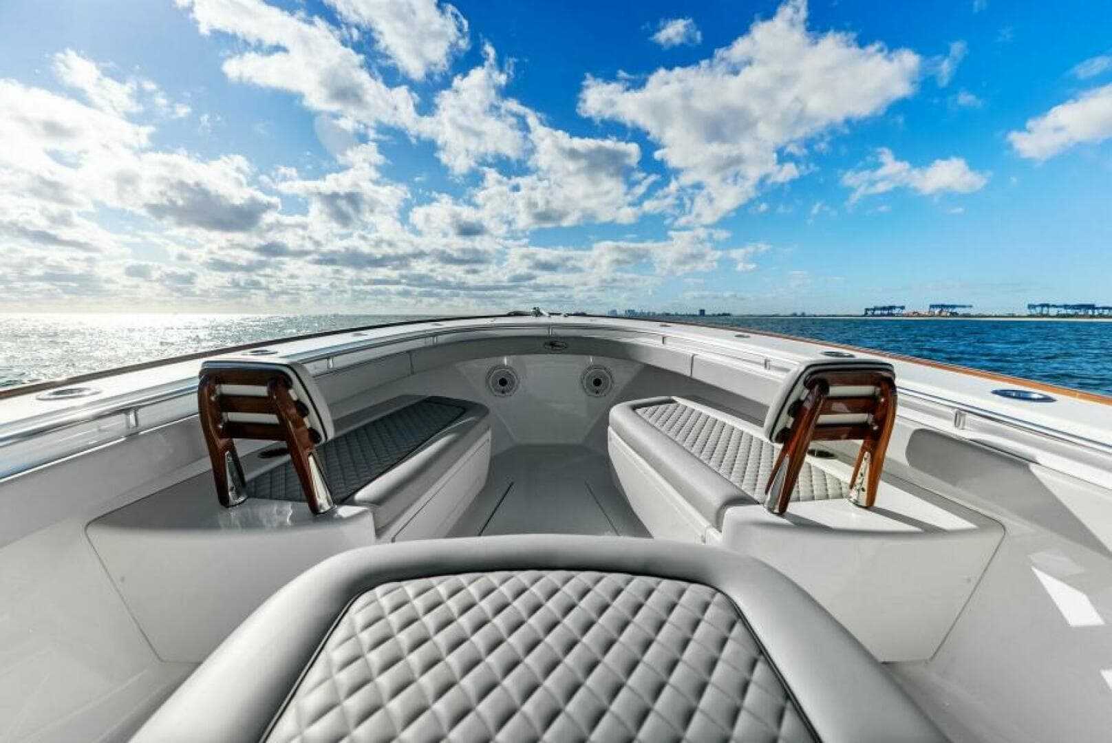 2021 Valhalla Boatworks V-37 Bow  