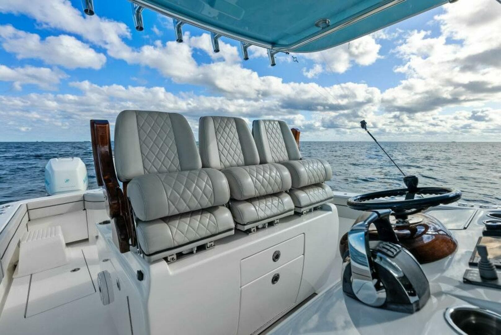 2021 Valhalla Boatworks V-37 Helm