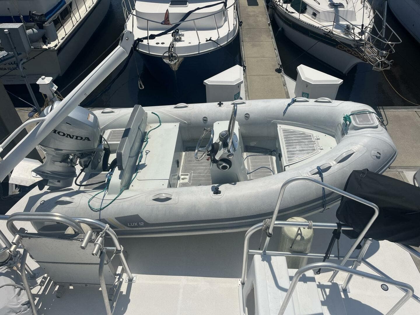 2001 Great Harbour GH47