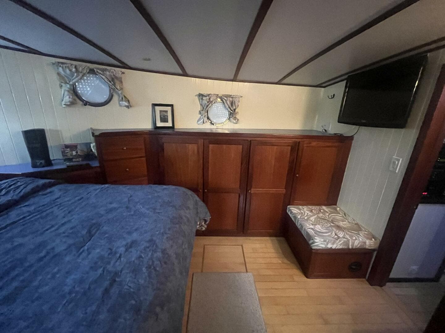 2001 Great Harbour GH47