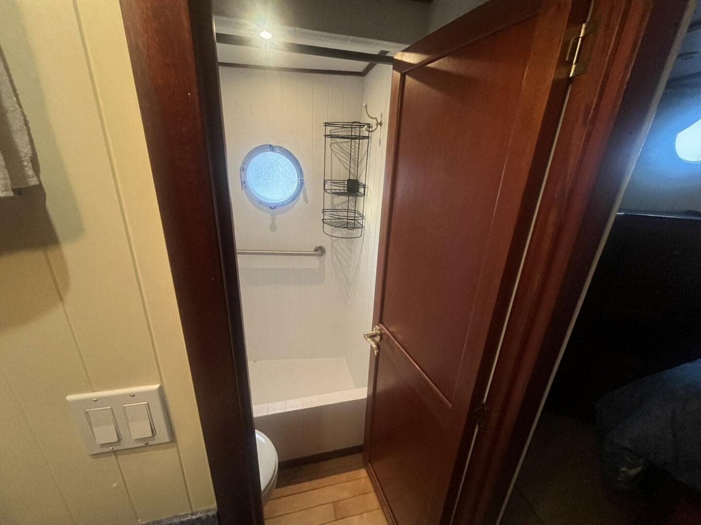 2001 Great Harbour GH47