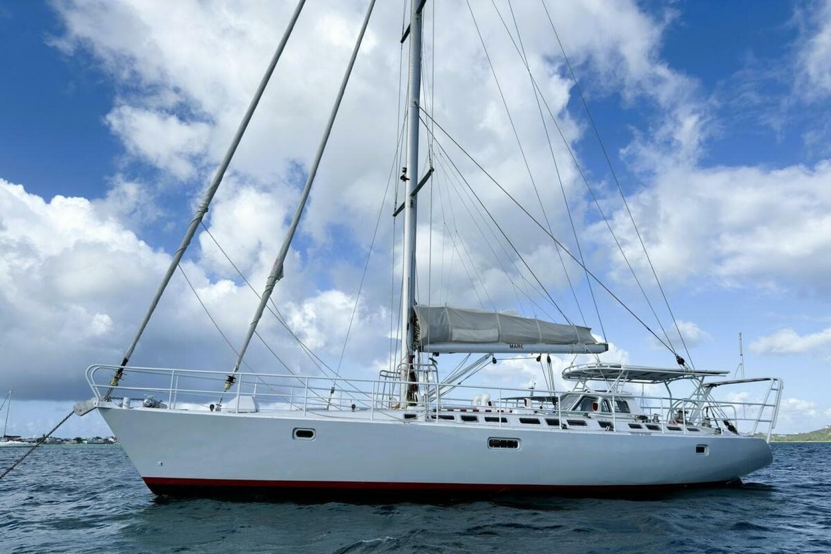 01 Anchored Mare Via 52 Caribbean