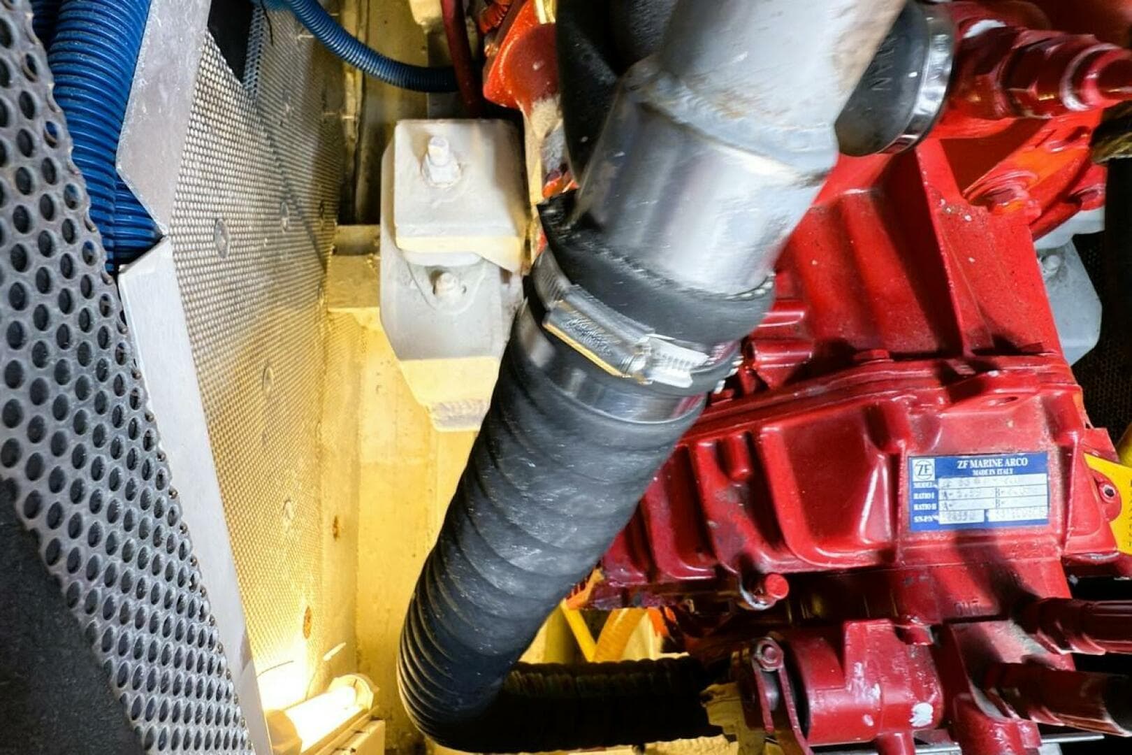 10 Engine Mare Via 52 Caribbean