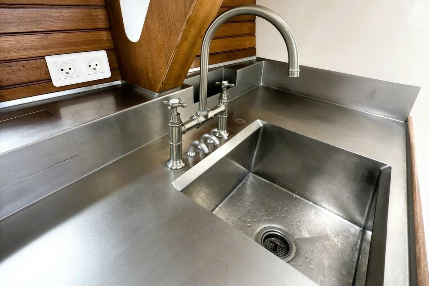 06 Galley Mare Via 52 Caribbean