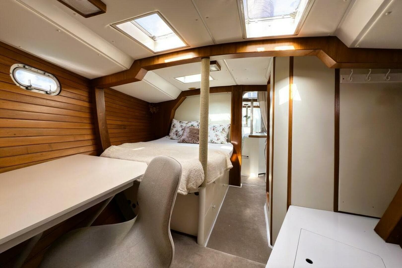 07 Master Mare Via 52 Caribbean