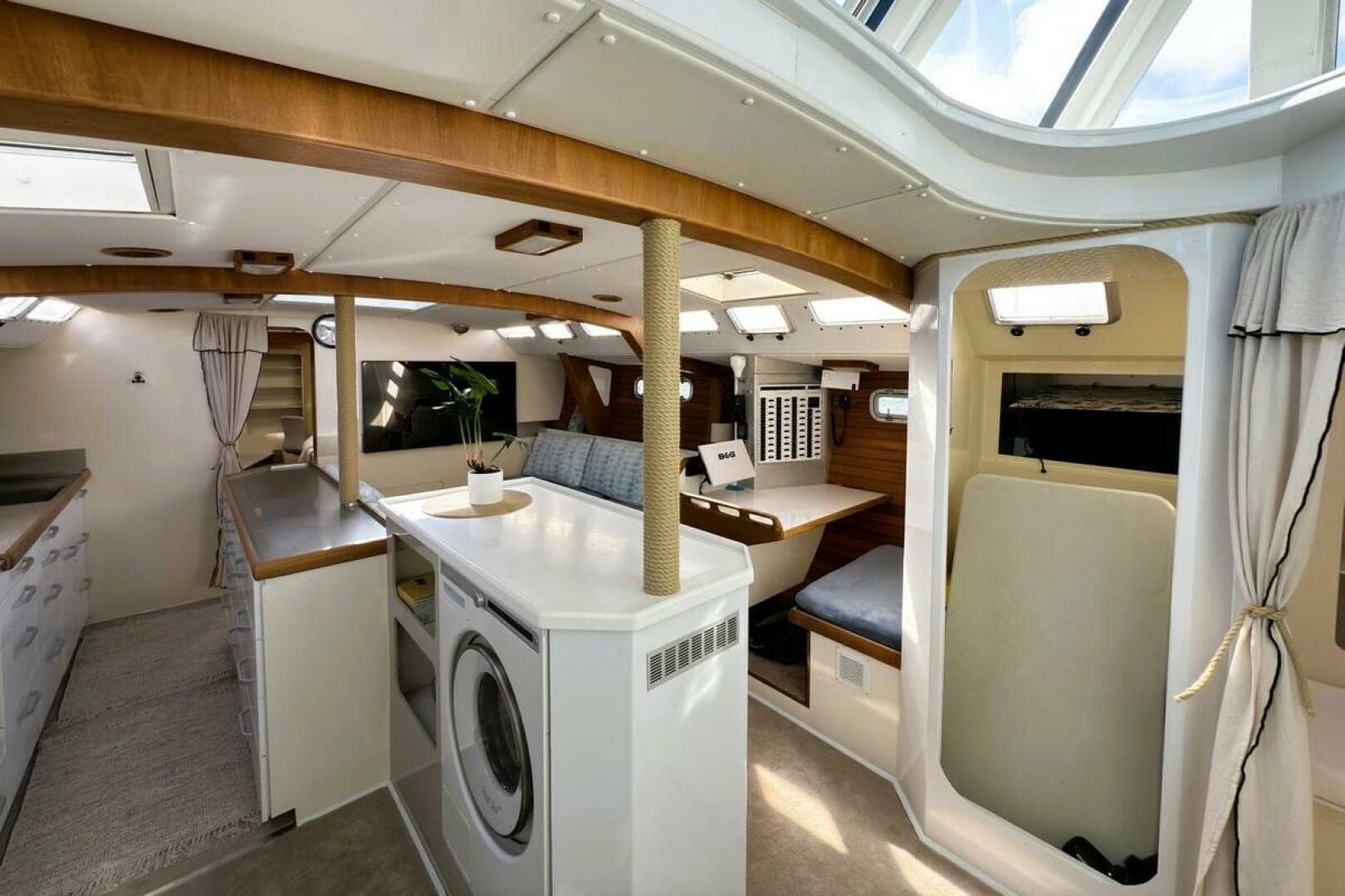 06 Galley Mare Via 52 Caribbean