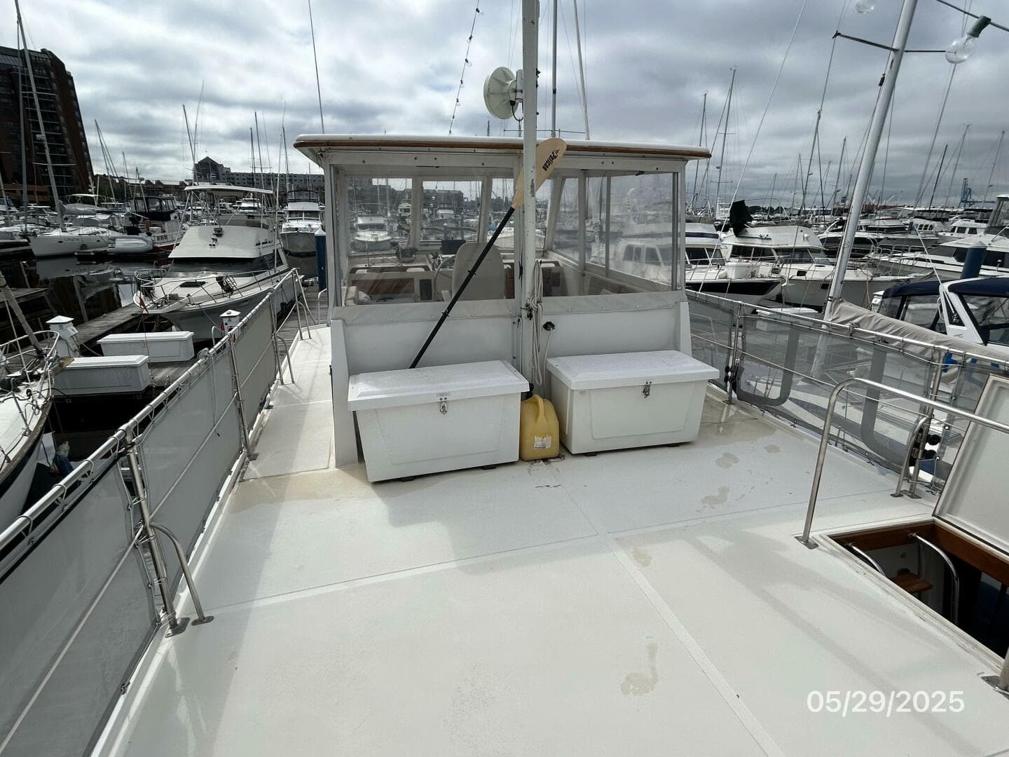 36' Kadey-Krogen sundeck forward
