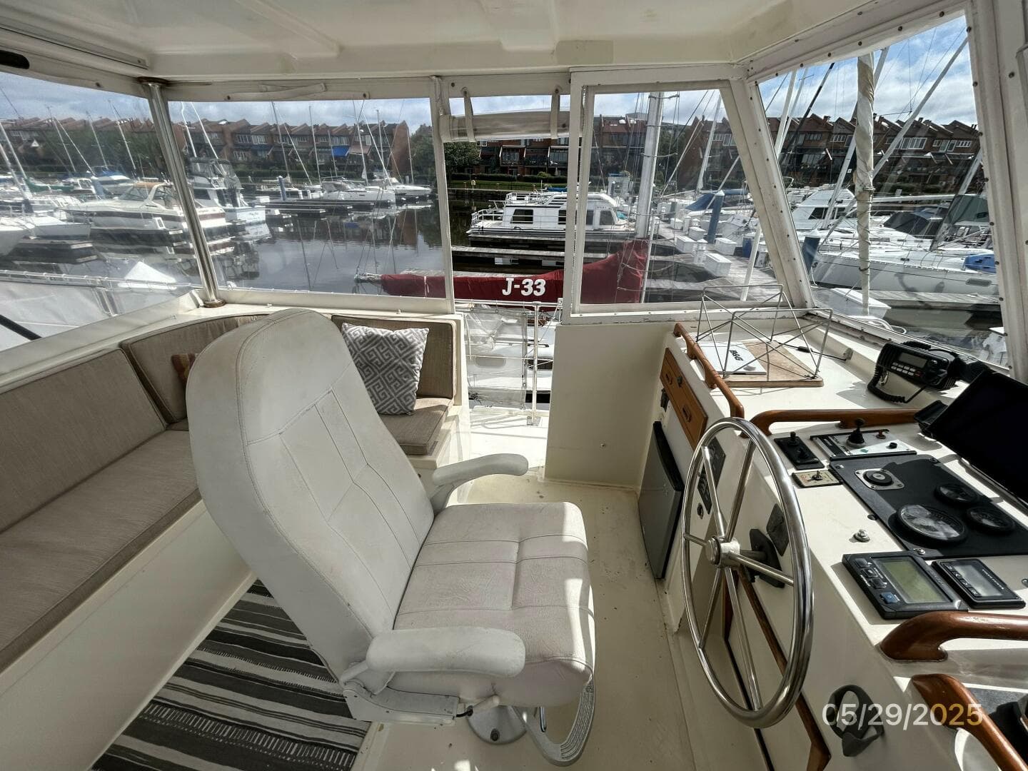 36' Kadey-Krogen flybridge port