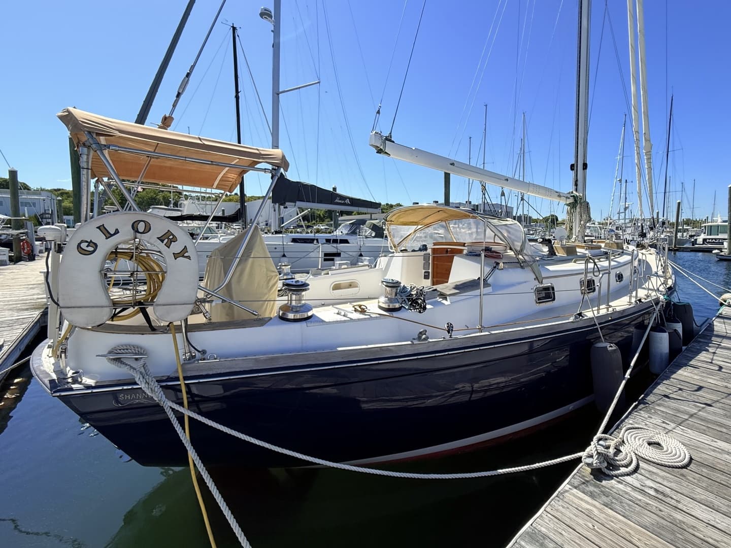 2001 Shannon 43 Cutter