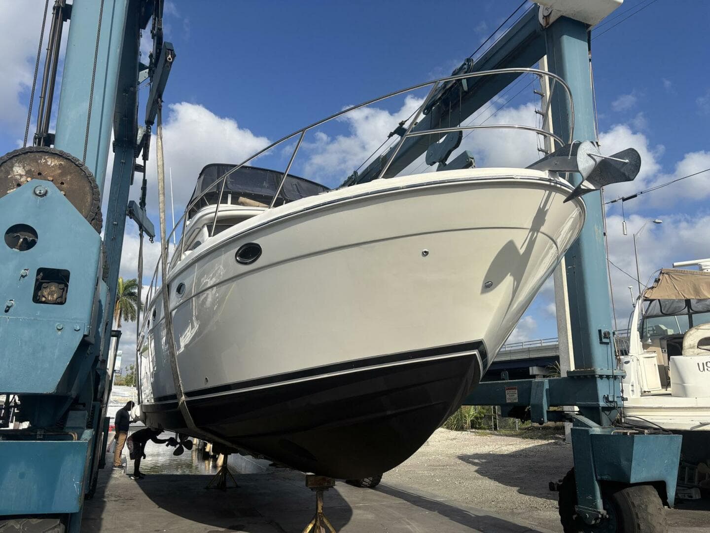 2007 Meridian 411 Sedan Bridge