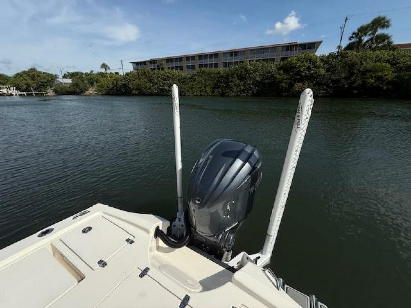 2022 Pathfinder 2500 Hybrid