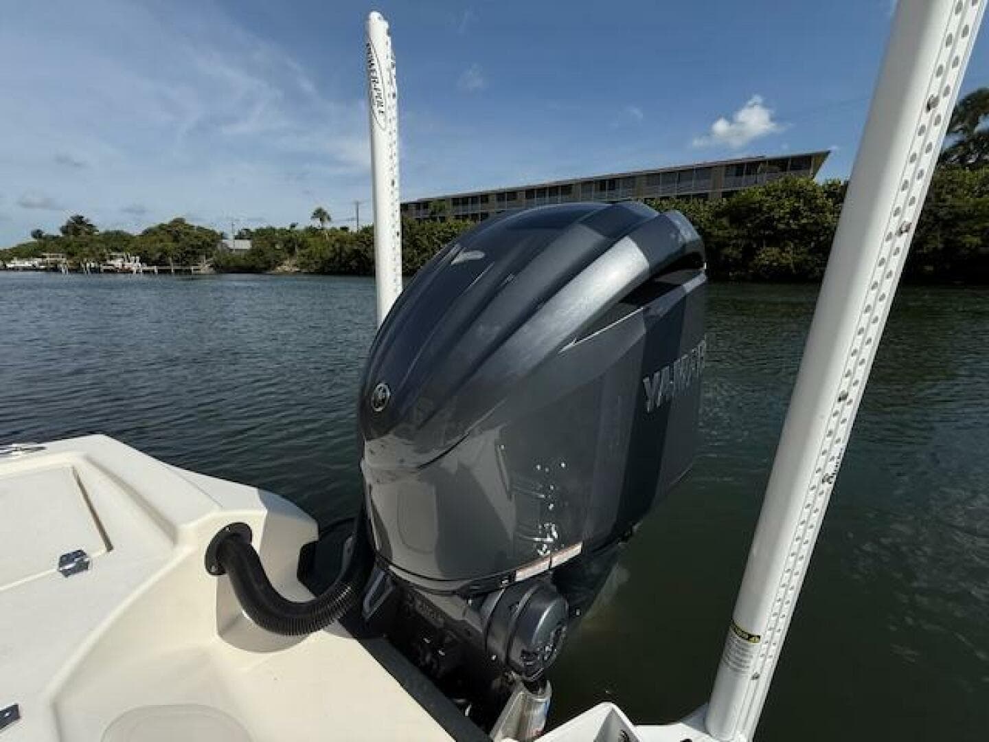 2022 Pathfinder 2500 Hybrid