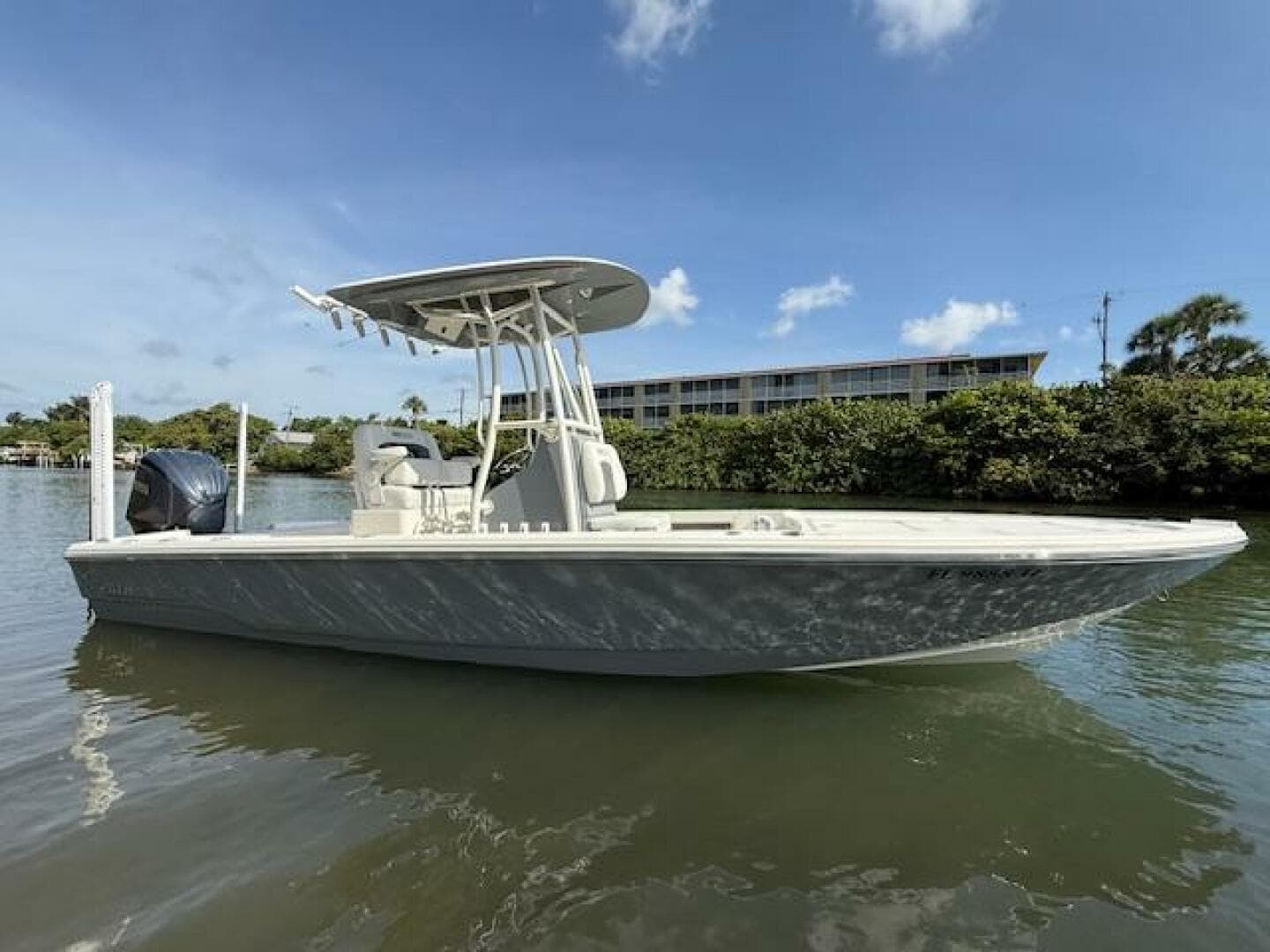 2022 Pathfinder 2500 Hybrid