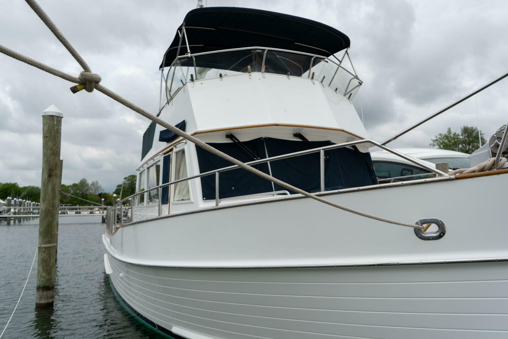 2001 Grand Banks 42 Classic