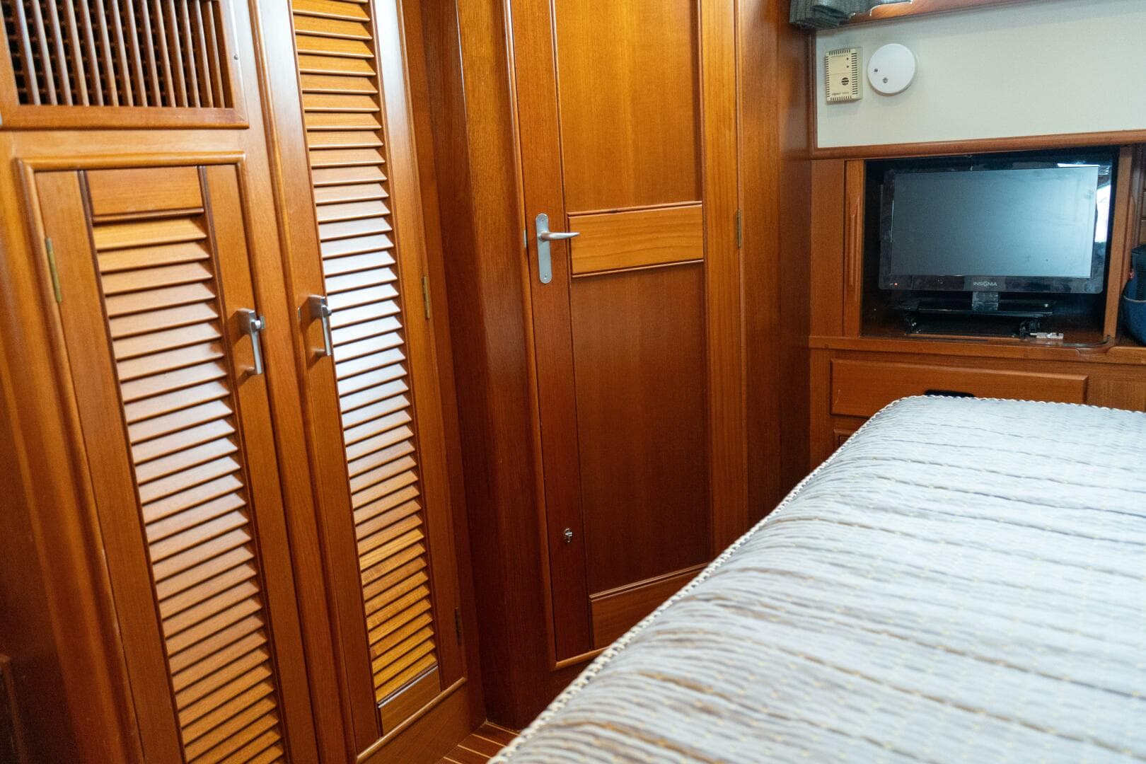 2001 Grand Banks 42 Classic