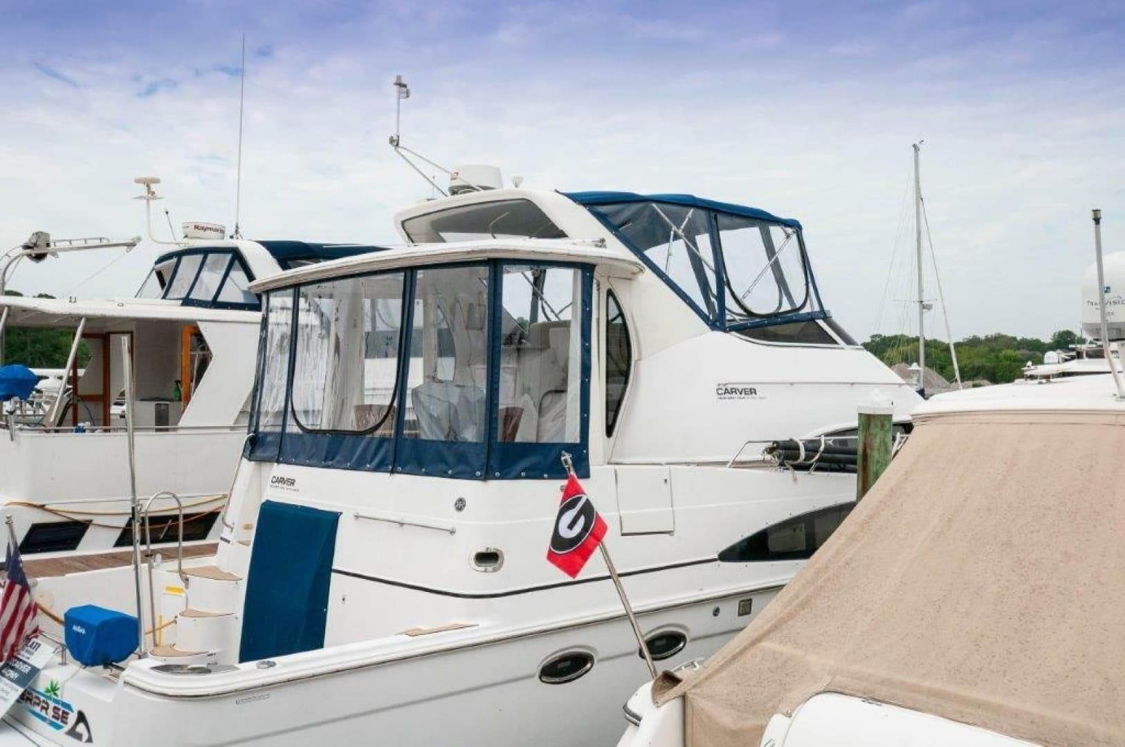2002 Carver 444 CPMY- Graham's Enterprise 