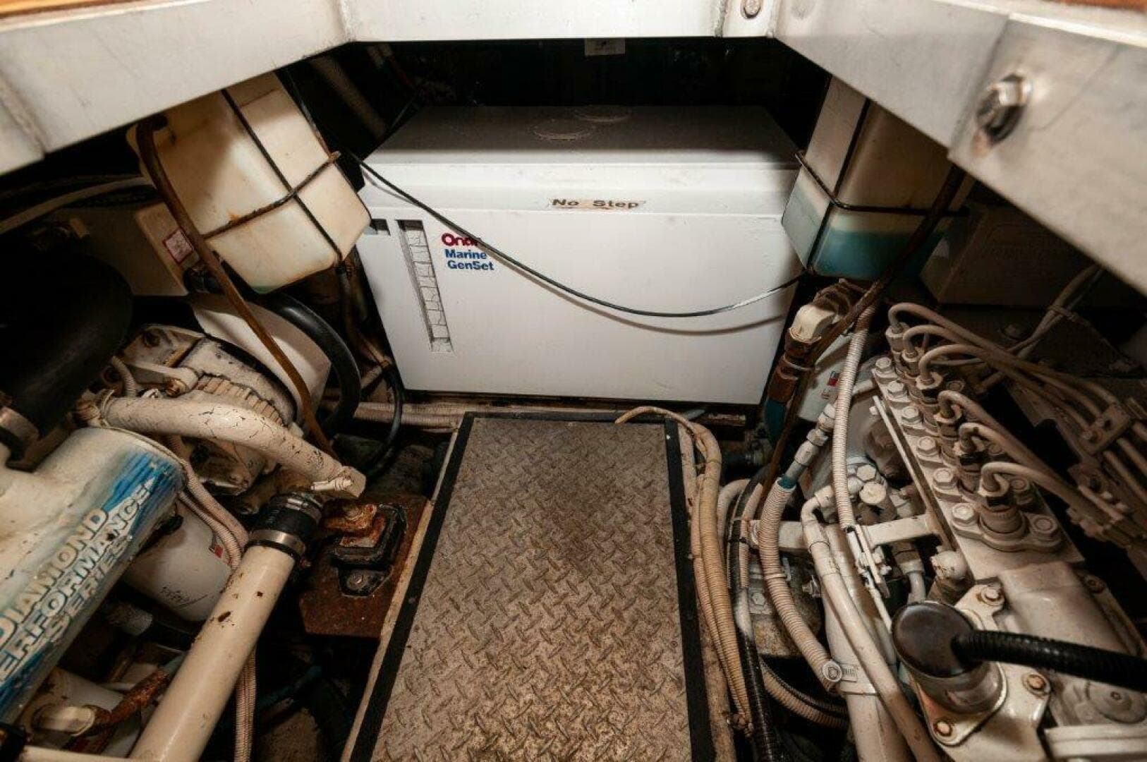 2002 Carver 444 CPMY- Graham's Enterprise 