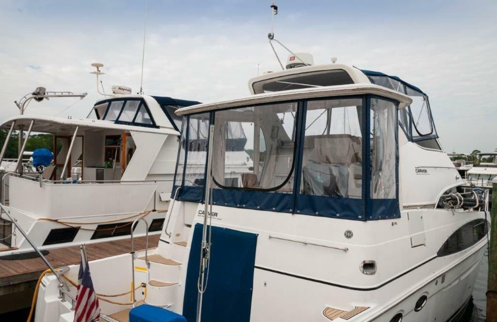 2002 Carver 444 CPMY- Graham's Enterprise 