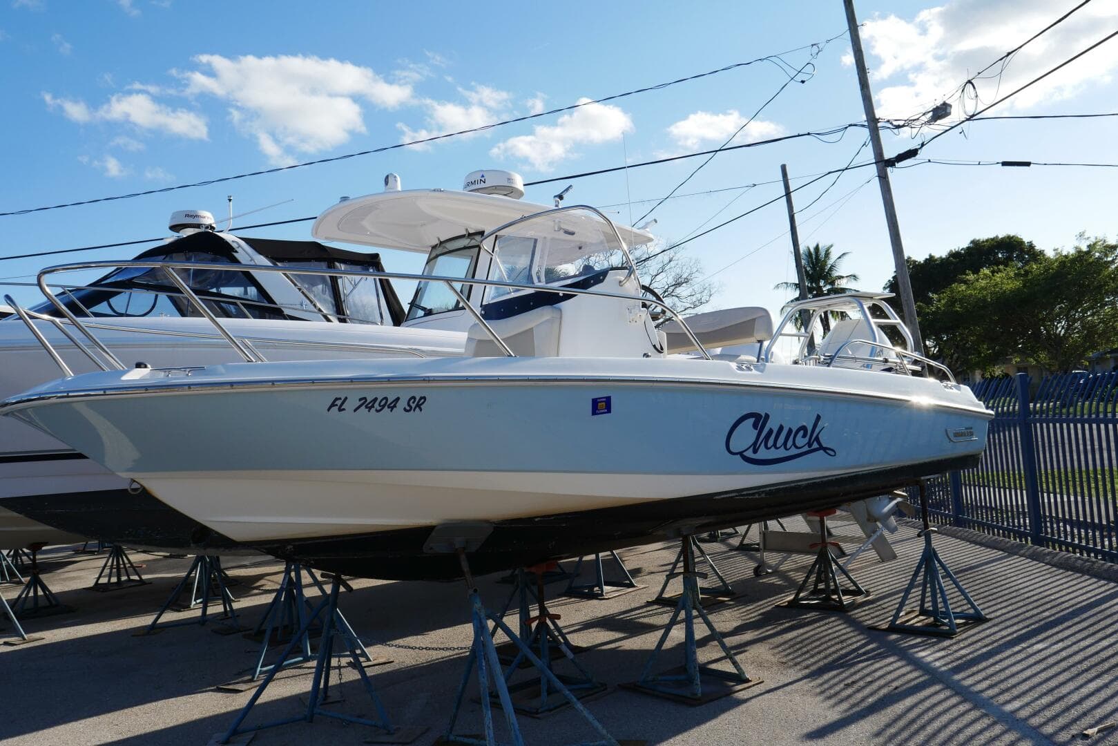 Boston Whaler 31 - CHUCK - Port Profile