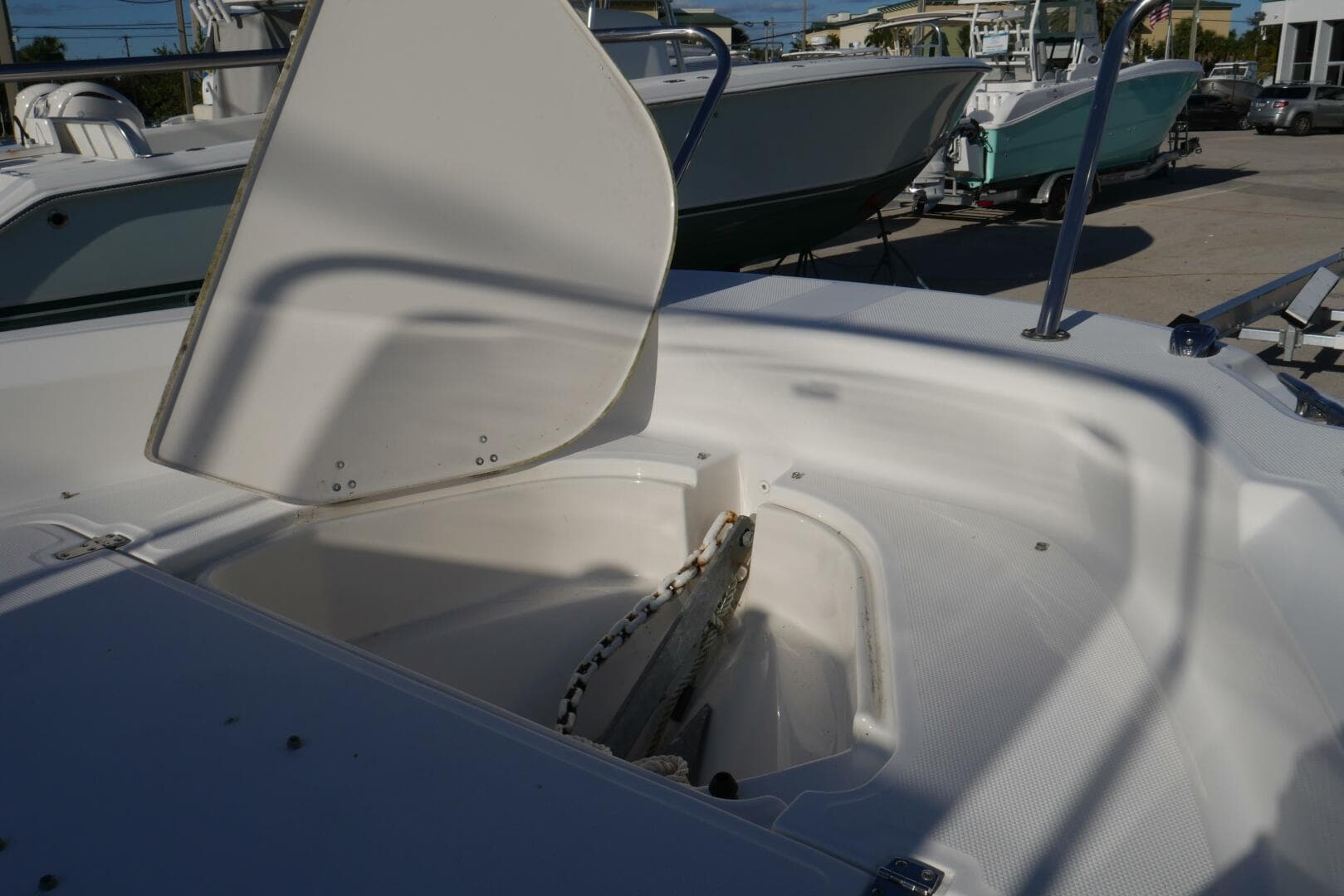 Boston Whaler 31 - CHUCK - Bow Storage
