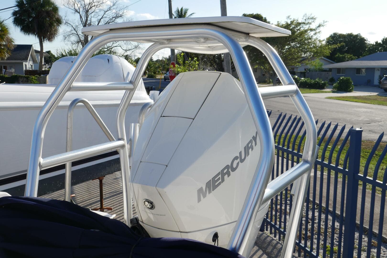 Boston Whaler 31 - CHUCK - Engine