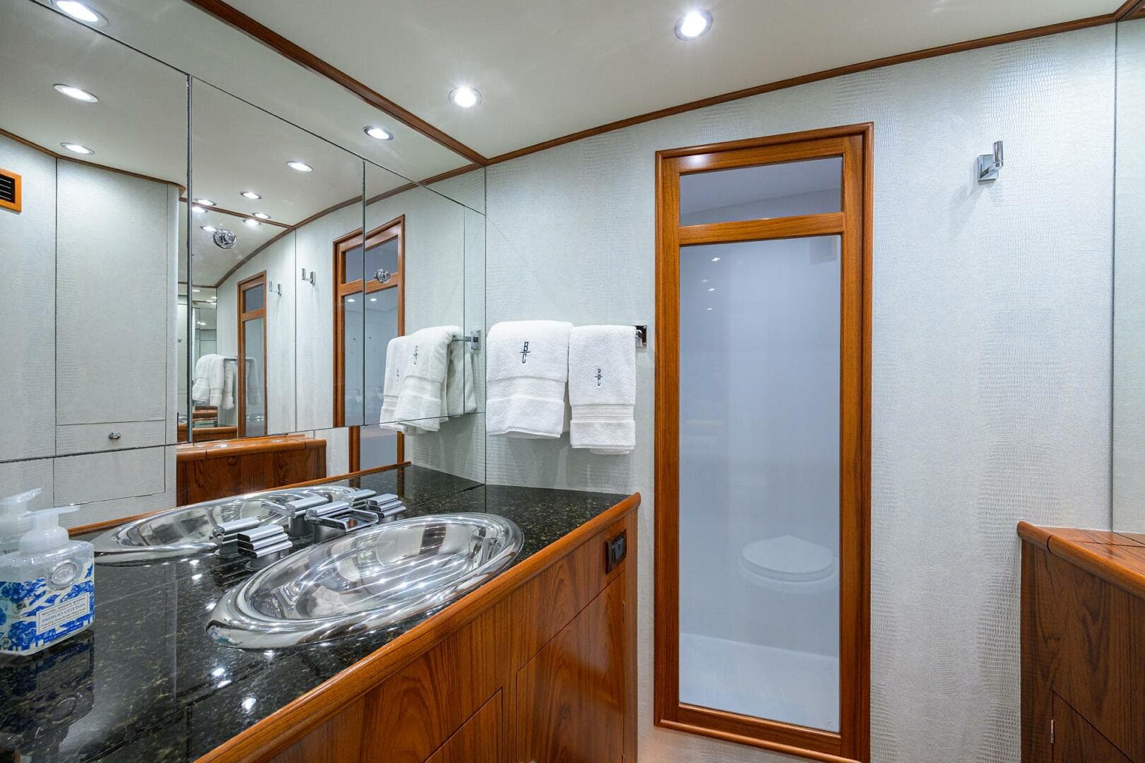 2004 Rybovich 62 Base Camp - Master Head