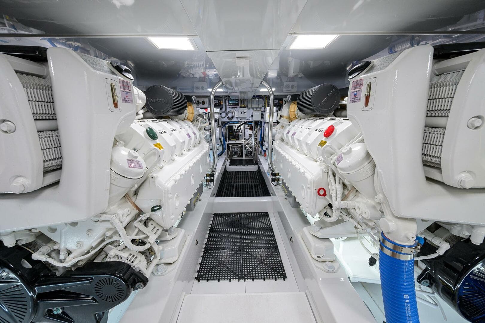 2004 Rybovich 62 Base Camp - Engine Room