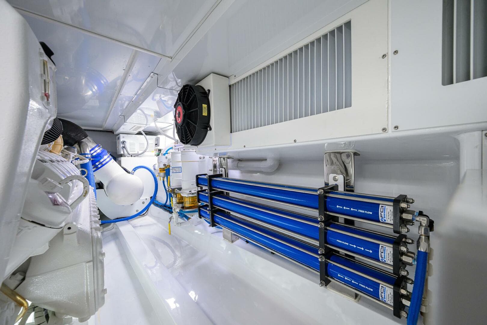 2004 Rybovich 62 Base Camp - Engine Room