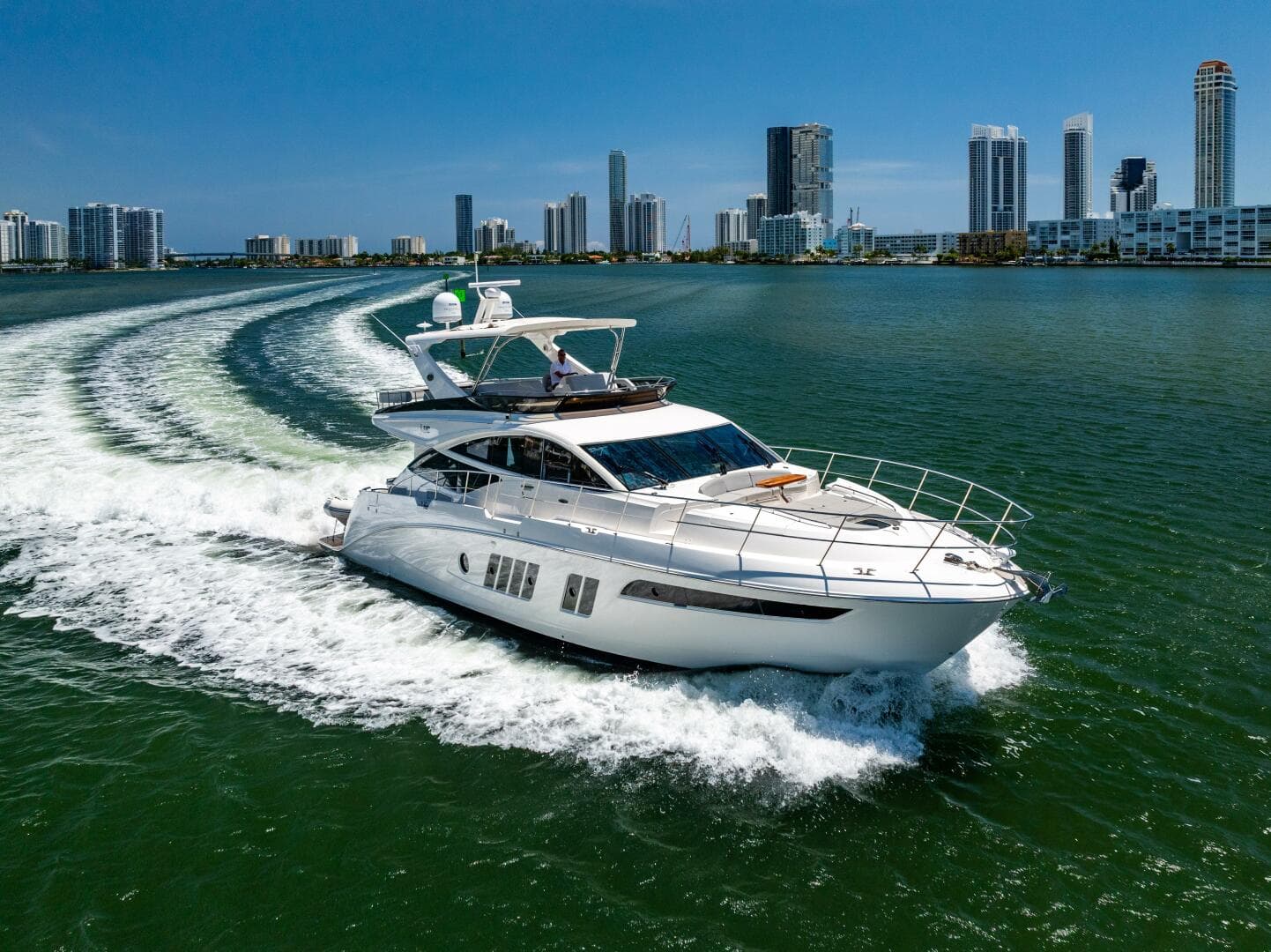 2016 Sea Ray L650 Fly