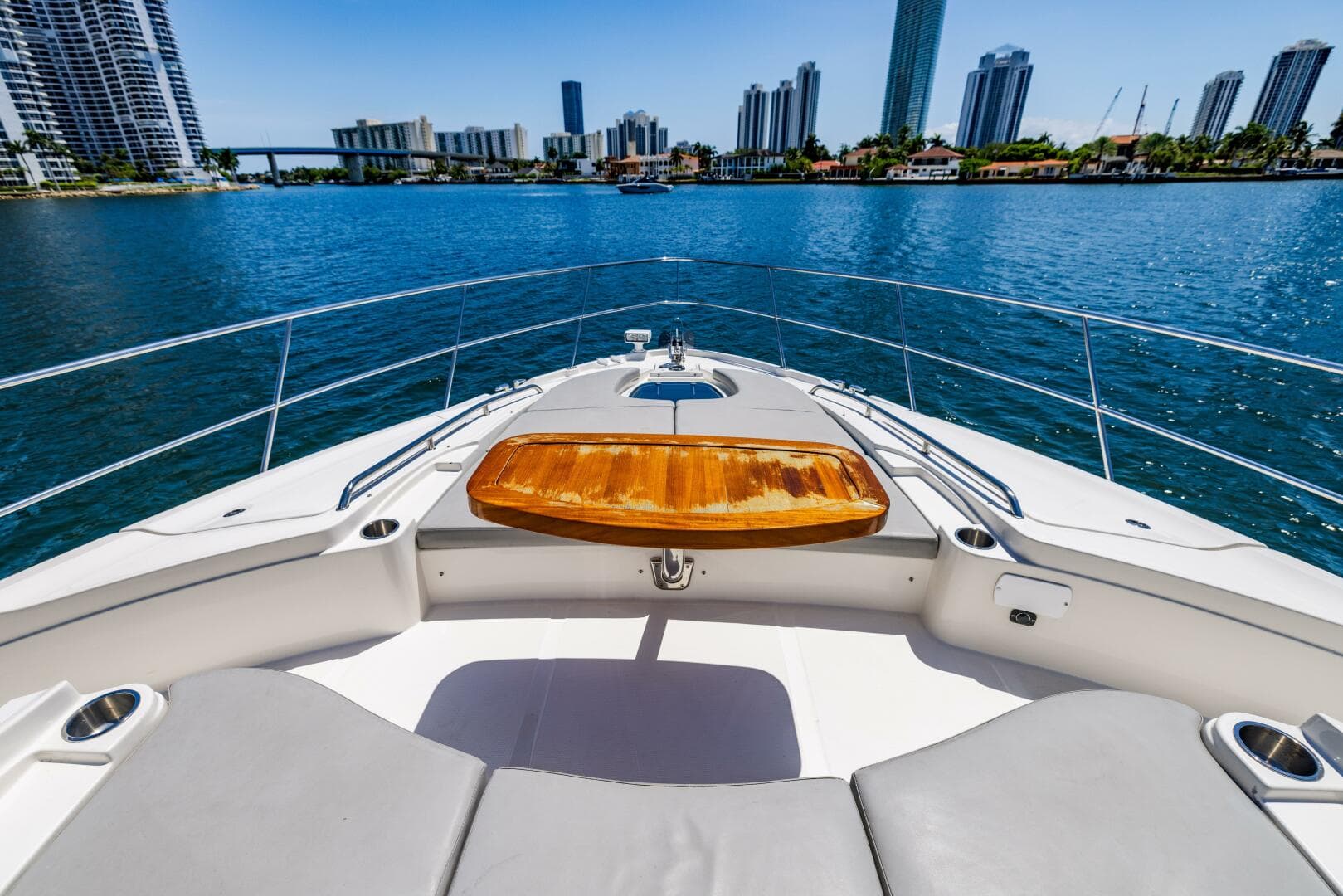 2016 Sea Ray L650 Fly