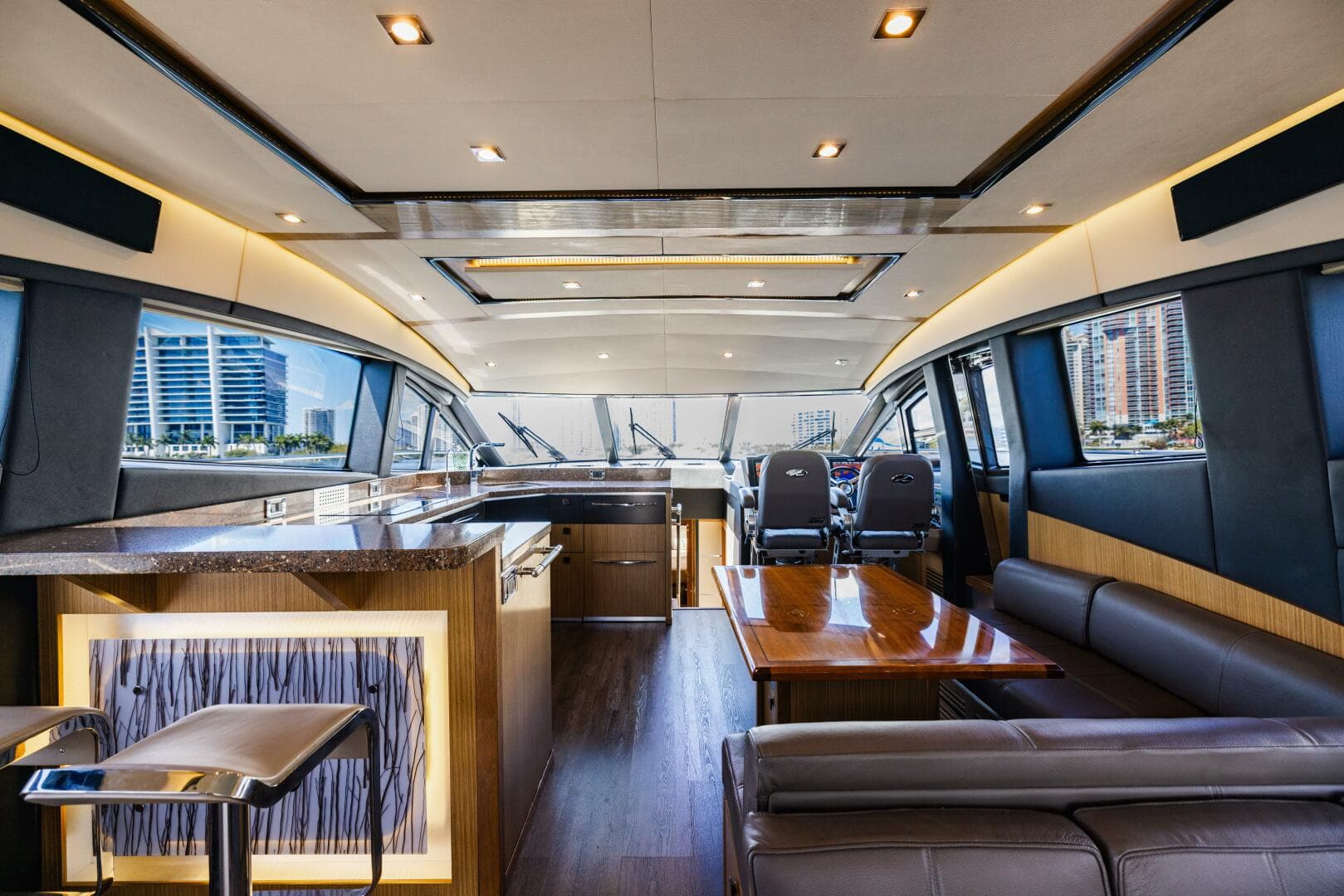 2016 Sea Ray L650 Fly