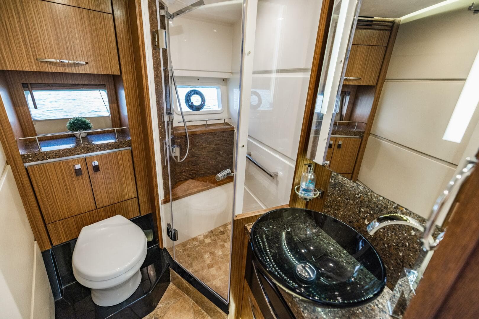 2016 Sea Ray L650 Fly