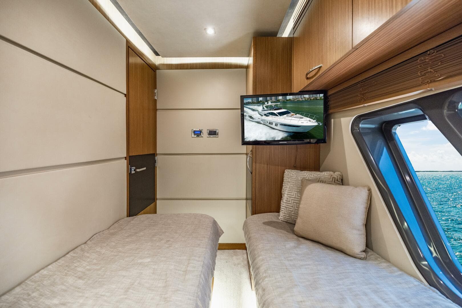 2016 Sea Ray L650 Fly