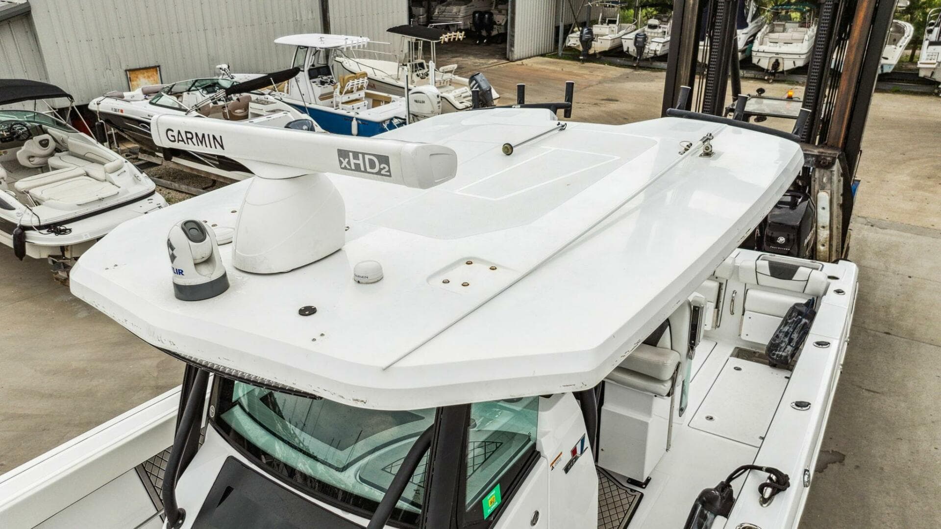 2023 Wellcraft 352 Fisherman Center Console