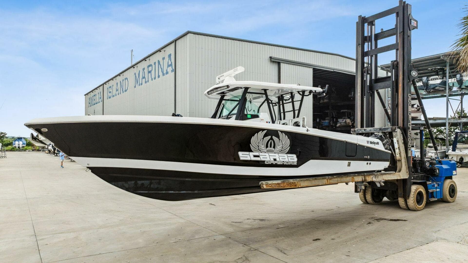 2023 Wellcraft 352 Fisherman Center Console