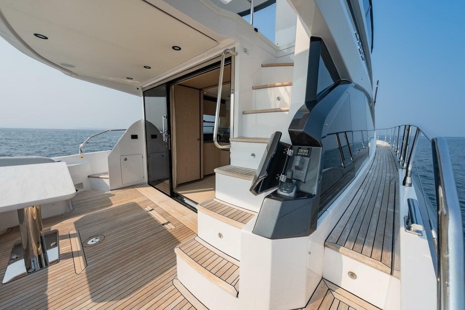 2023 Azimut Fly 53