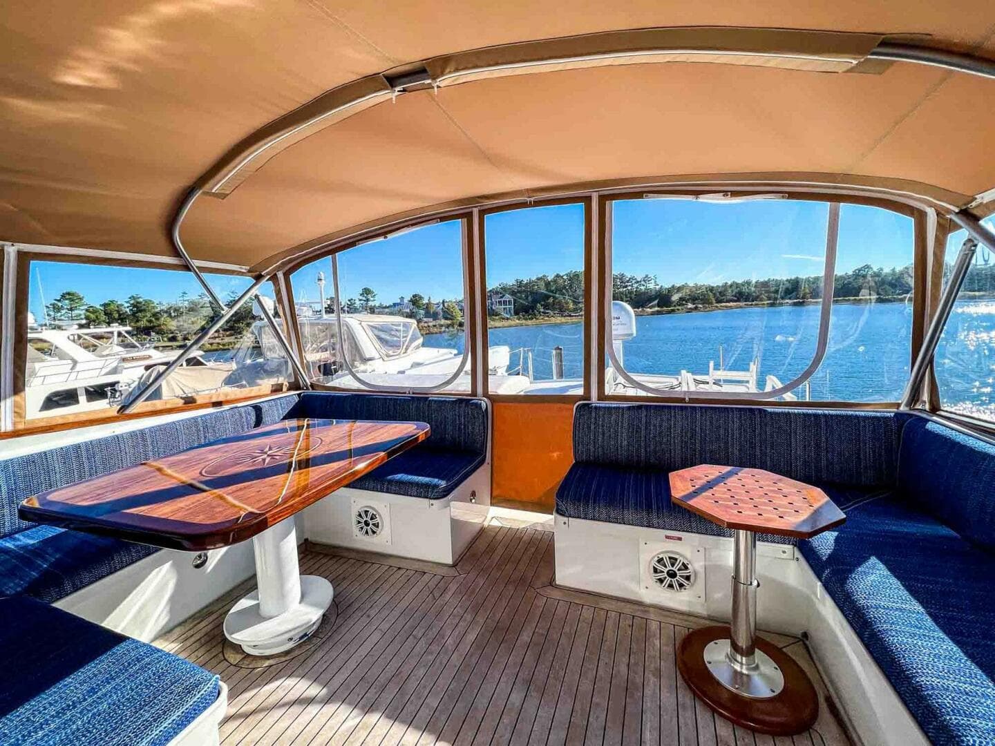 1979 Burger Raised Pilothouse